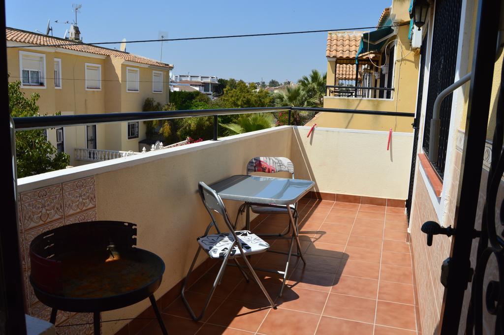 Apartment In Villamartin Exterior photo